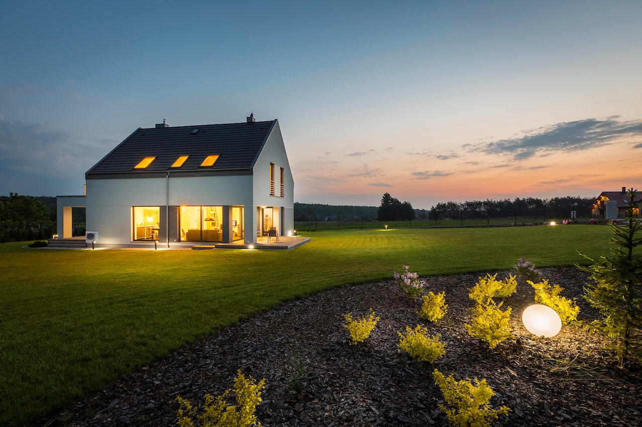 Maison moderne avec solutions énergétiques